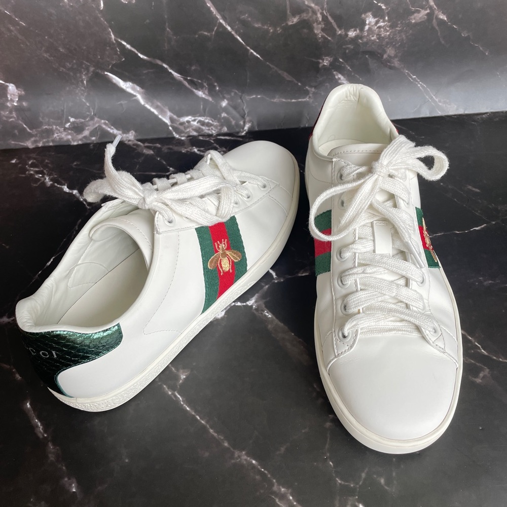 Gucci White and Green Sneakers